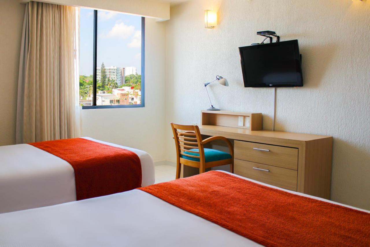Hotel & Suites Real Del Lago Villahermosa Dış mekan fotoğraf