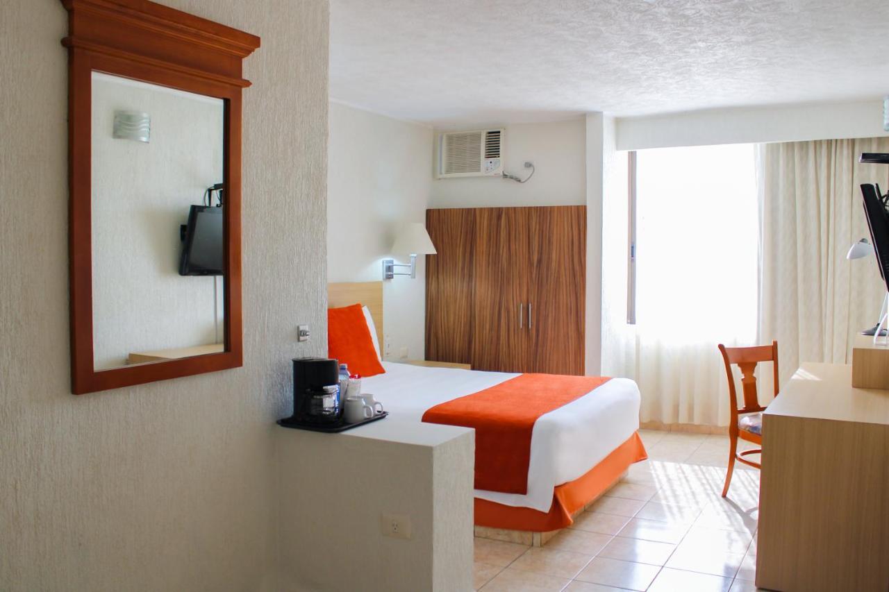 Hotel & Suites Real Del Lago Villahermosa Dış mekan fotoğraf