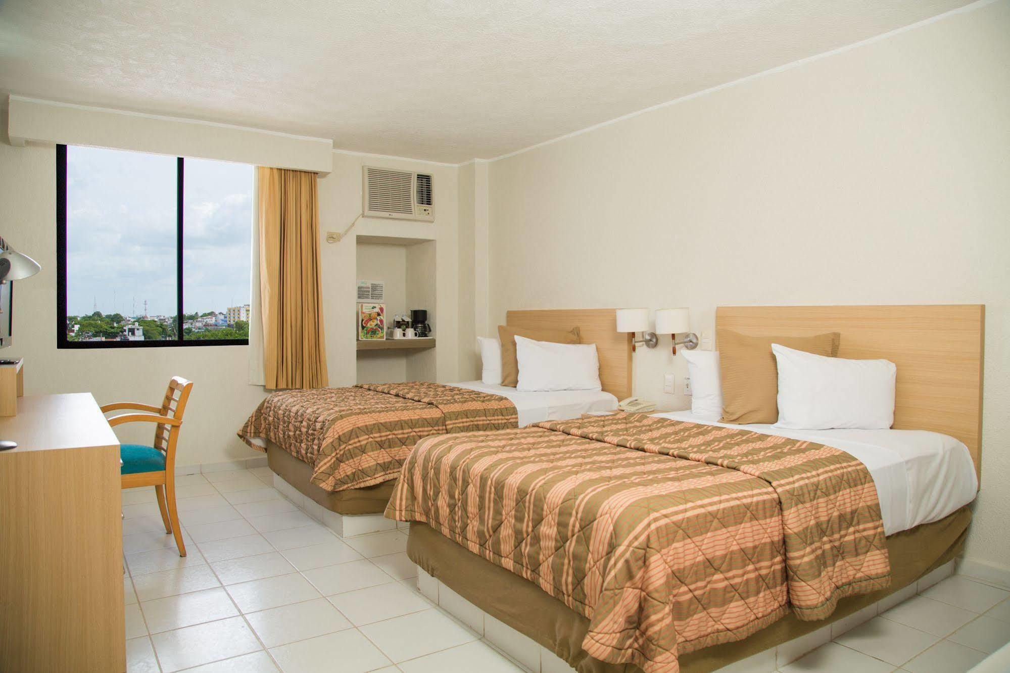 Hotel & Suites Real Del Lago Villahermosa Dış mekan fotoğraf